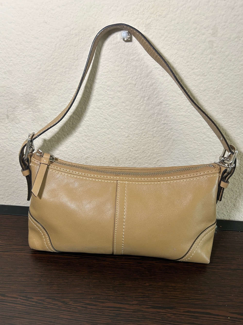 Tan Coach  Hamptons Soho Demi Bag